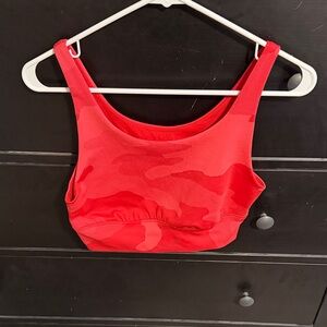 Like New Offline by Aerie Red Camo Sports Bra — Women’s Activewear